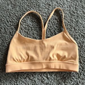 NWOT lululemon flow Y bra
